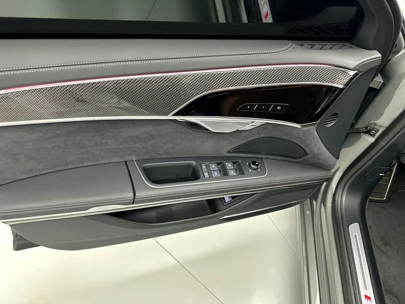 Audi A8 A8L 55 TFSI quat 340hp Luxury (Ref# 008135)