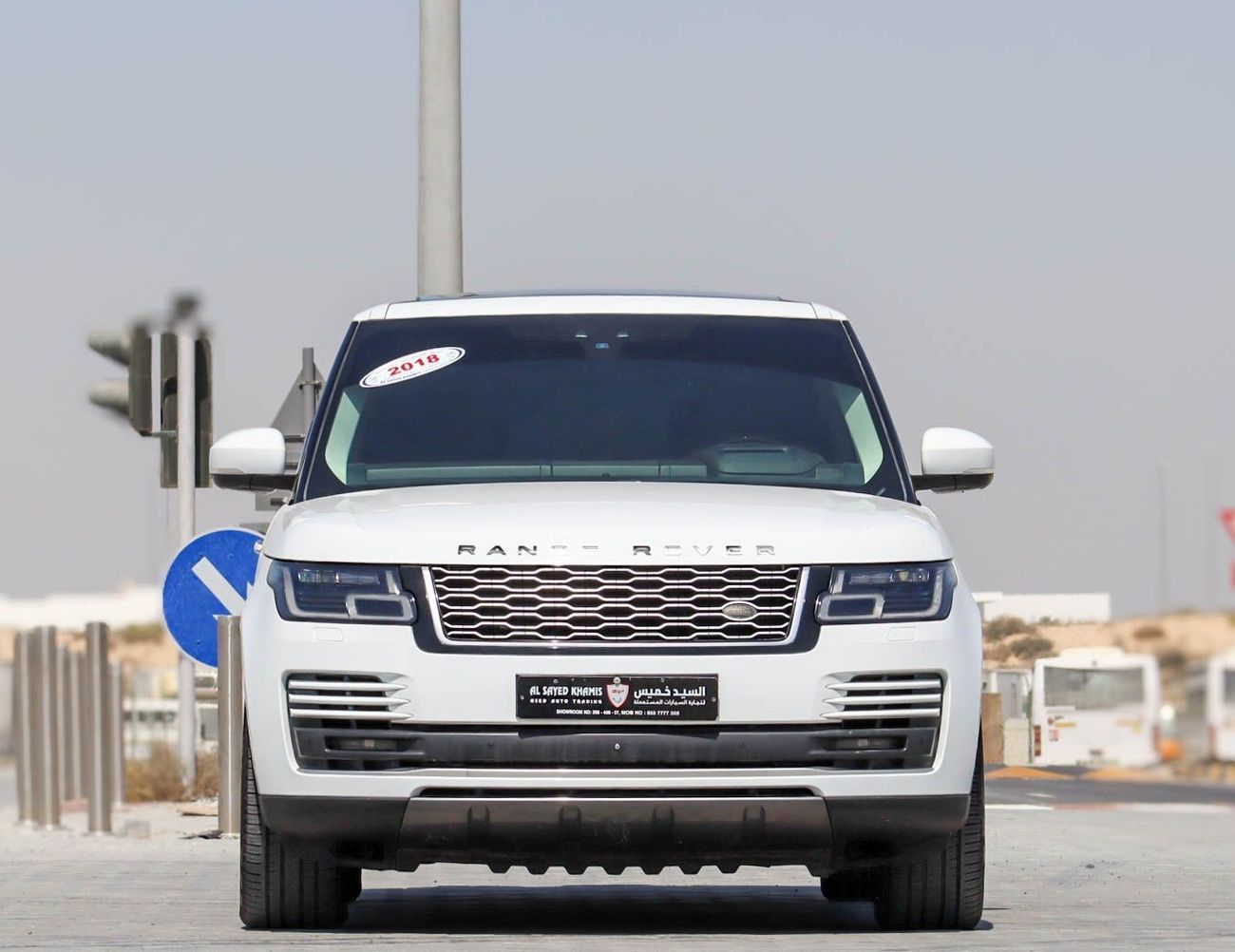 Land Rover Range Rover Vogue SE 5.0L Range Rover GCC 2018, 5.0L 8V, Vogue SE Supercharged , Original Paint, Accident-Free 4