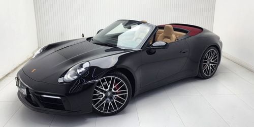 بورش 911 Carrera 4 3.0L (444 HP) Convertible