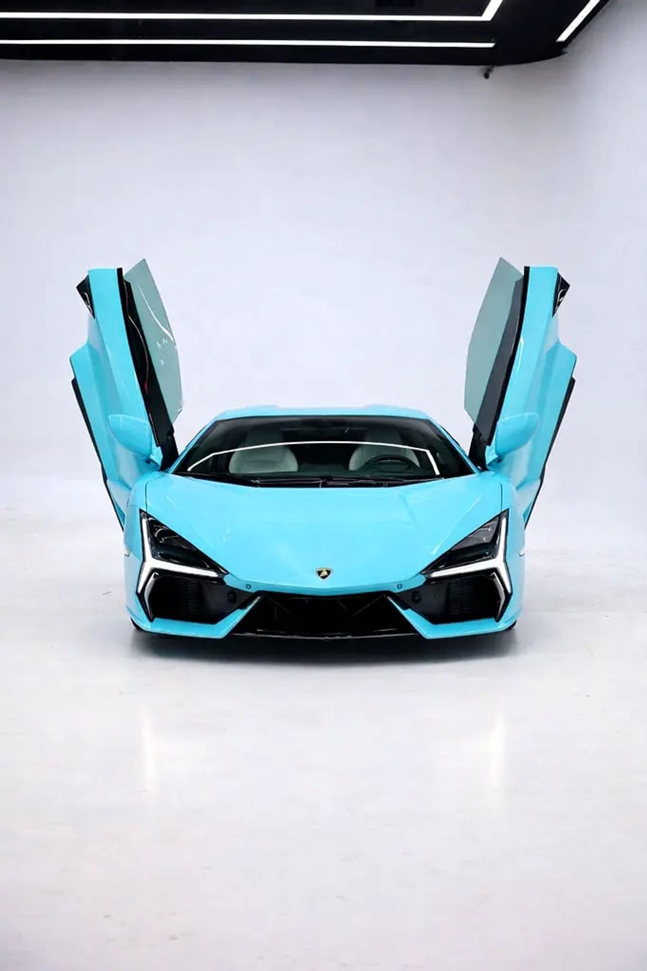 Lamborghini Revuelto
