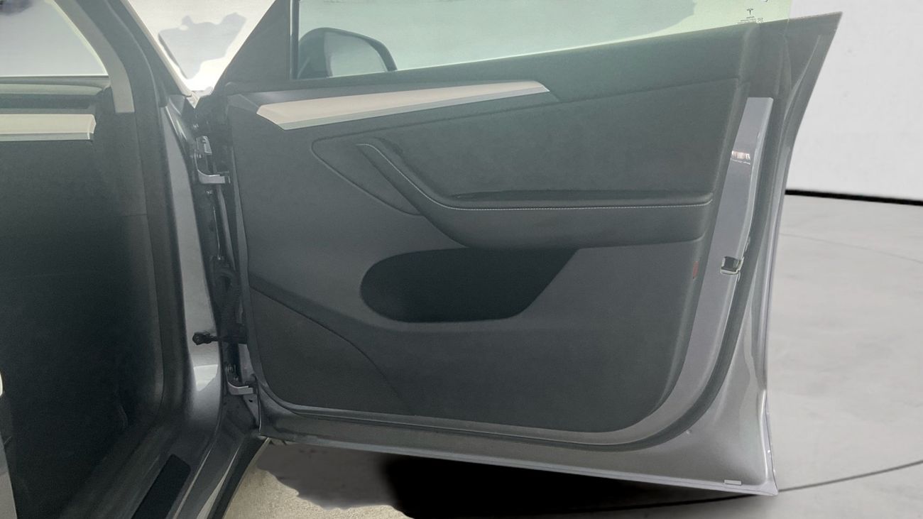 Tesla Model Y Performance (Dual Motor) | upto AED 20,000 Ramadan Discount | Guaranteed Warranty | 0 Down Payment