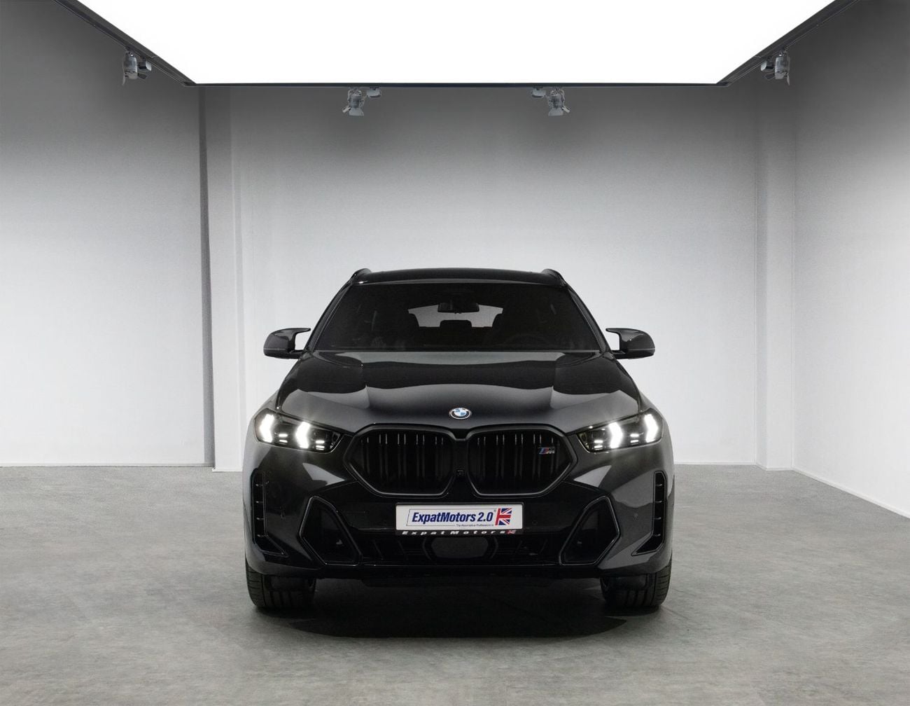 بي أم دبليو X6 M60i LUXURY