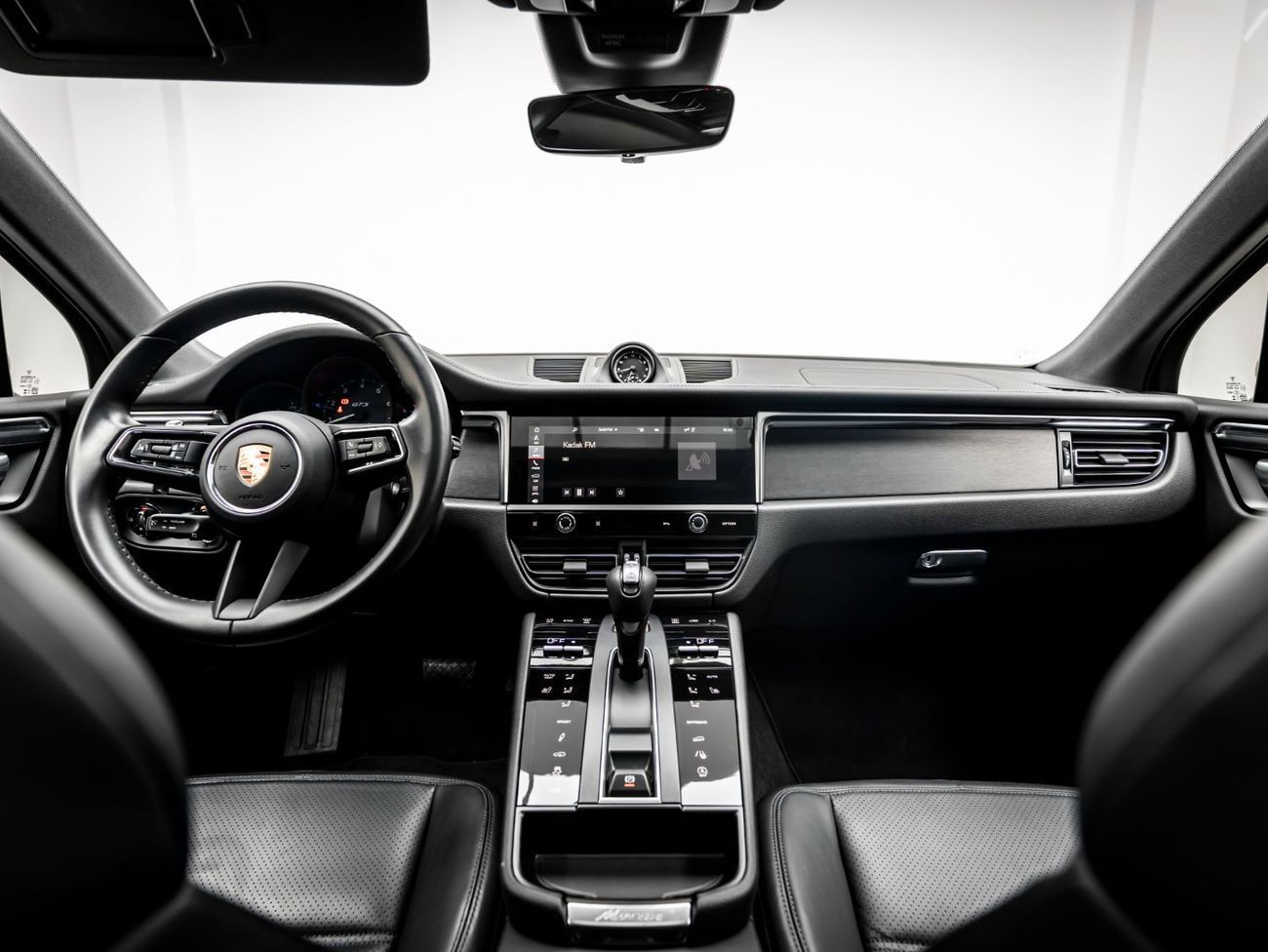 Porsche Macan GTS 3.0L (360 HP) 2024 Porsche Macan GTS, 2026 Porsche Warranty, Low KMs, GCC