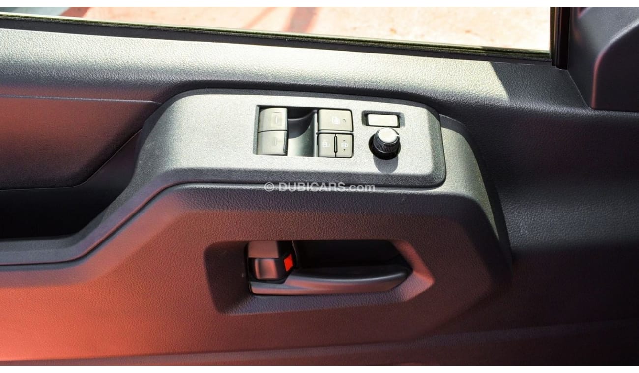 Toyota Hiace Toyota HiAce Van DX | 3.5L | M/T Petrol | Hight Roof | White | 2023 (Export)