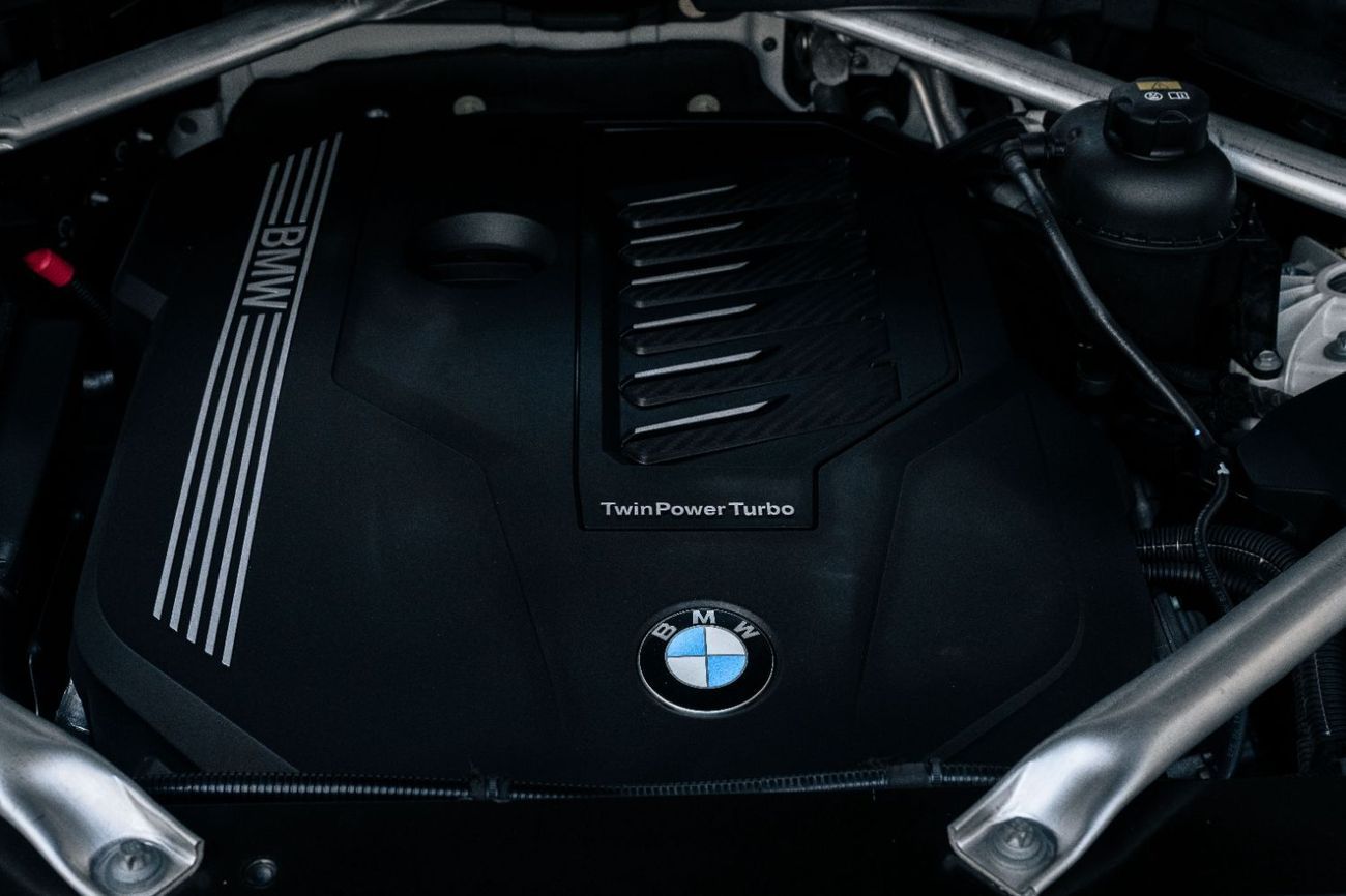 BMW X6 xDrive 40i M-Sport | 4,896 P.M | 0% Downpayment | AGENCY WARRANTY / SERVICE!