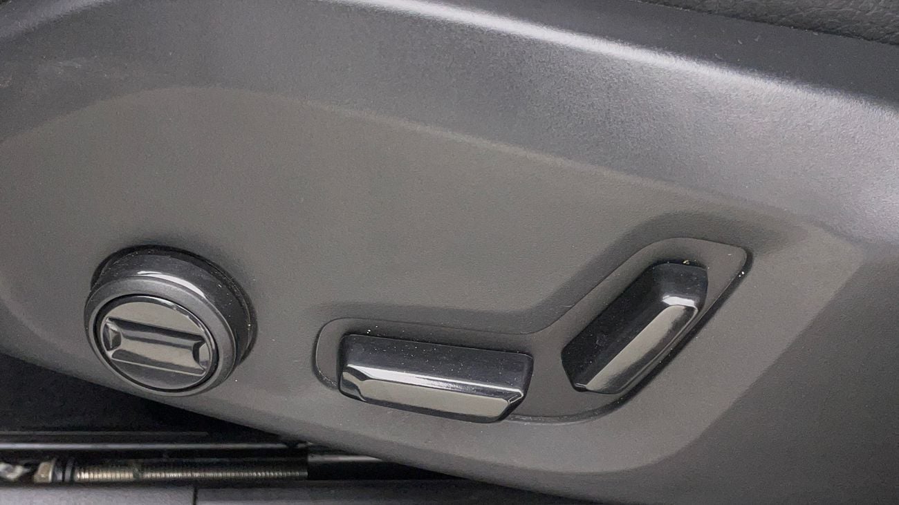 فولفو XC 60 2023 B5 CORE | AED 1506/Month | 0 DP | 30 Day Return | Warranty | Service History