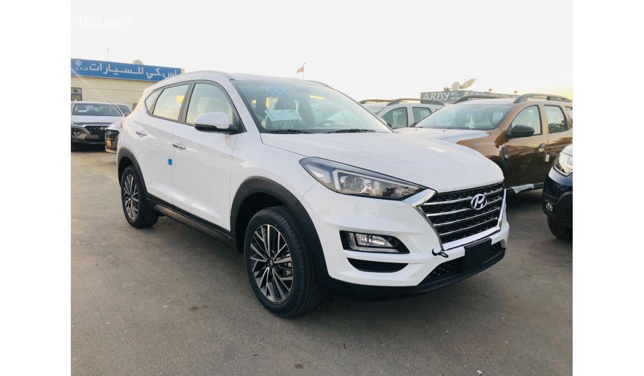 Hyundai Tucson 2.0L, PUSH/START, ALLOY RIMS 18'', 2-POWER SEATS, REAR AC, WIRELESS CHARGER, COOL BOX GLOVES, HTIF3