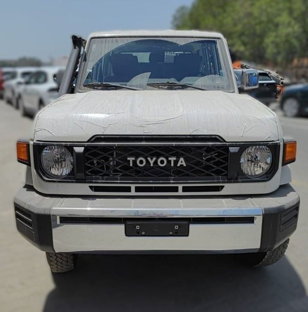 Toyota Land Cruiser 70 NEW Toyota LAND CRUISER 76 2.8L T/DSL- E A/T 2025 MODEL