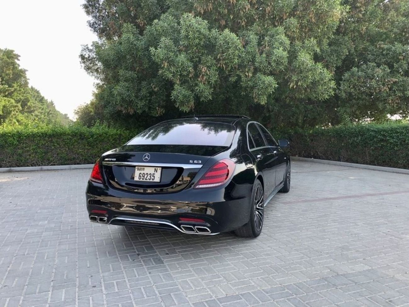 Mercedes-Benz S 63 AMG Std 5.5L
