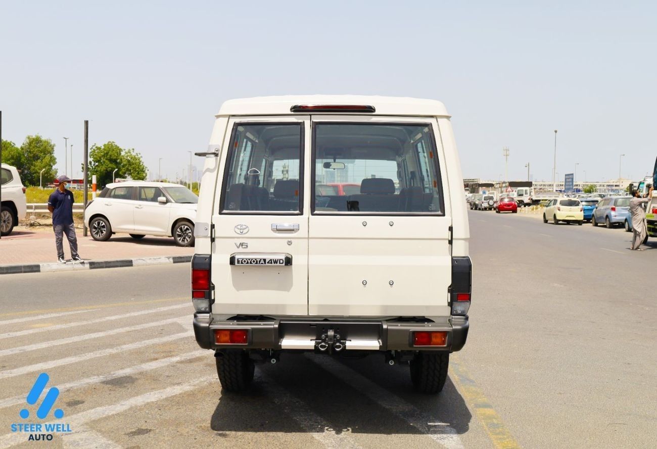 Toyota Land Cruiser 70 LC78 4.0L Petrol - Automatic - V6