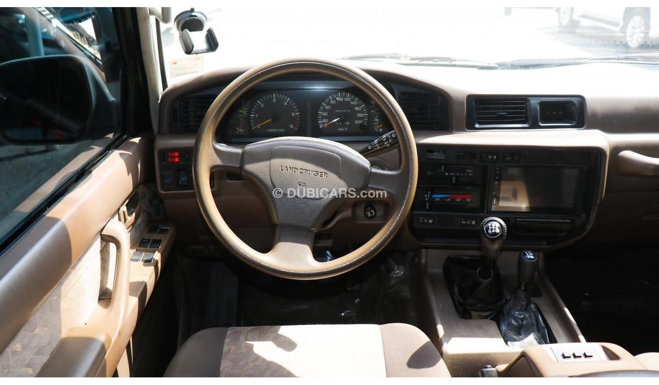 تويوتا لاند كروزر GXR