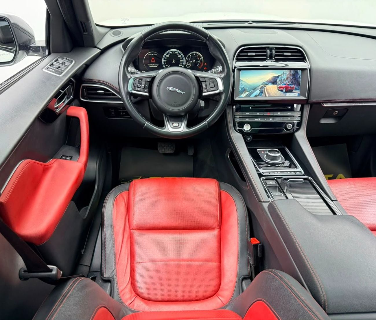 Jaguar F-PACE R-SPORT 2017 Jaguar F-Pace R-Sport, Full Service History, Excellent Condition, GCC