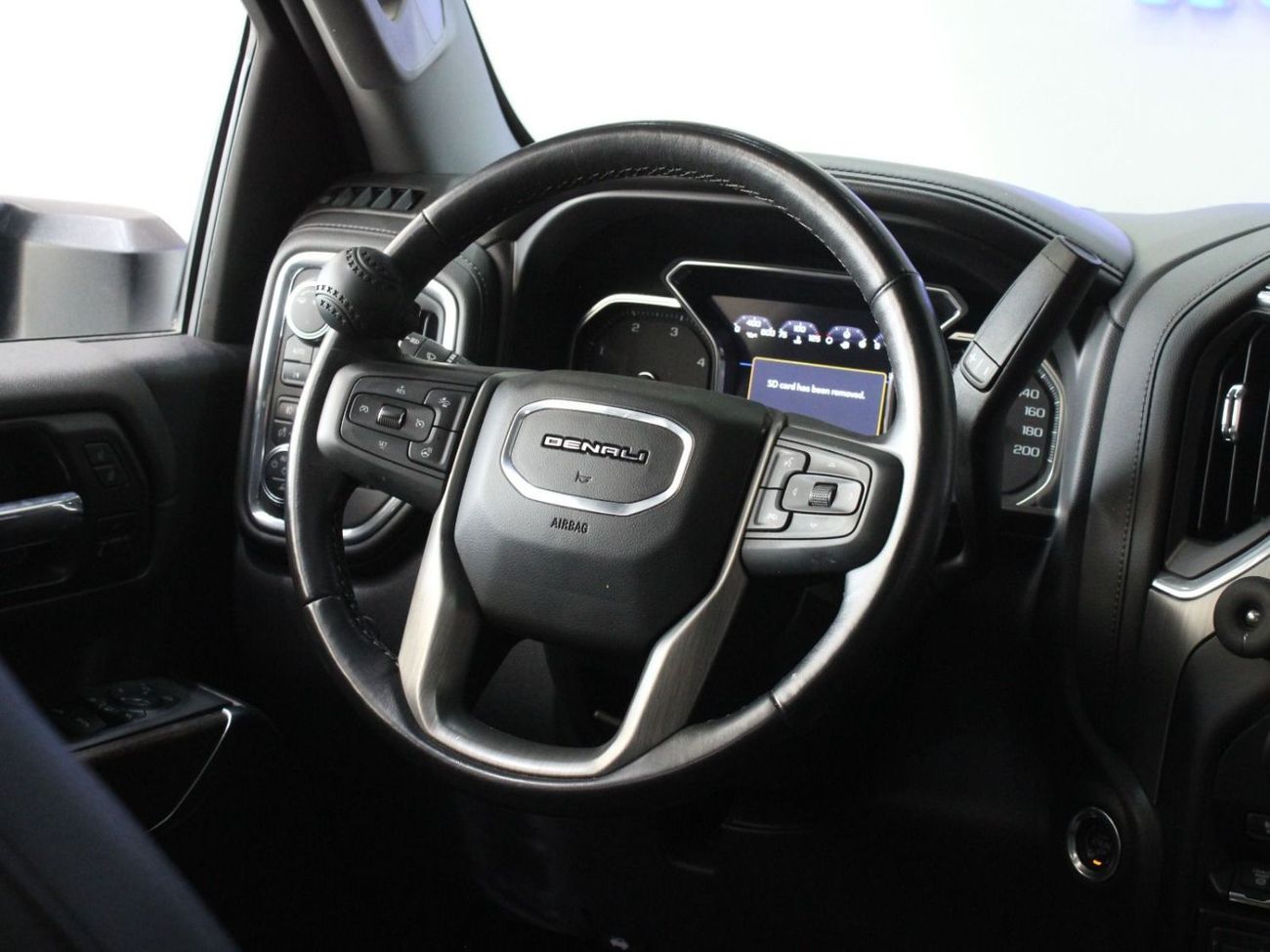 جي أم سي سييرا دينالي