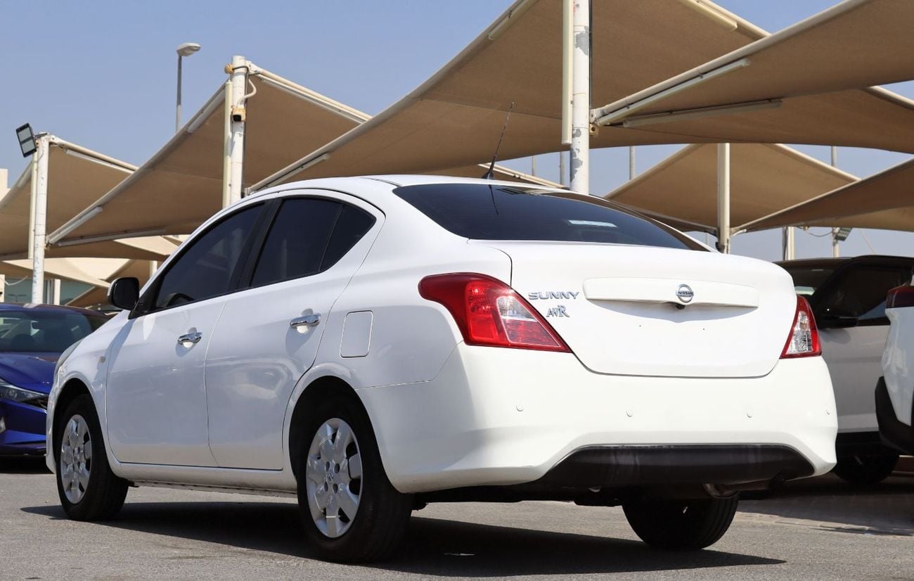 Nissan Sunny S ACCIDENTS FREE - GCC - SV - PERFECT CONDITION INSIDE OUT