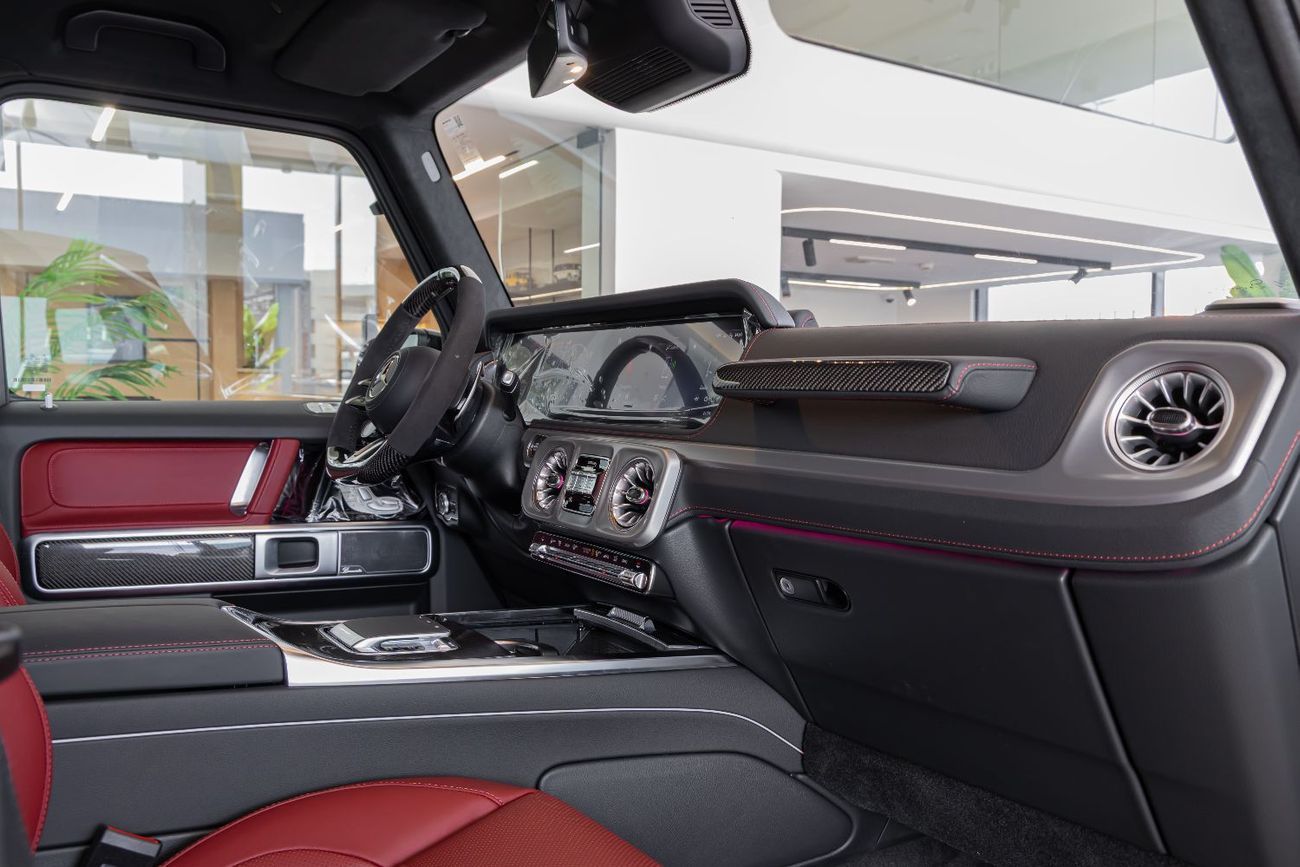 مرسيدس بنز G 63 AMG 4MATIC SUV Mercedes G63 AMG - Double Night Package - Fully Loaded- Carbon Fiber Interior - 2025