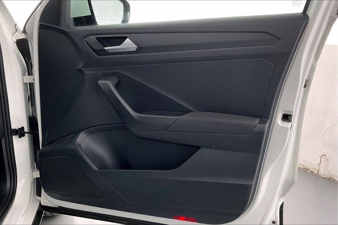 تويوتا يارس SE / E | ضمان مجاني لمدة عام | 0 دفعة أولى