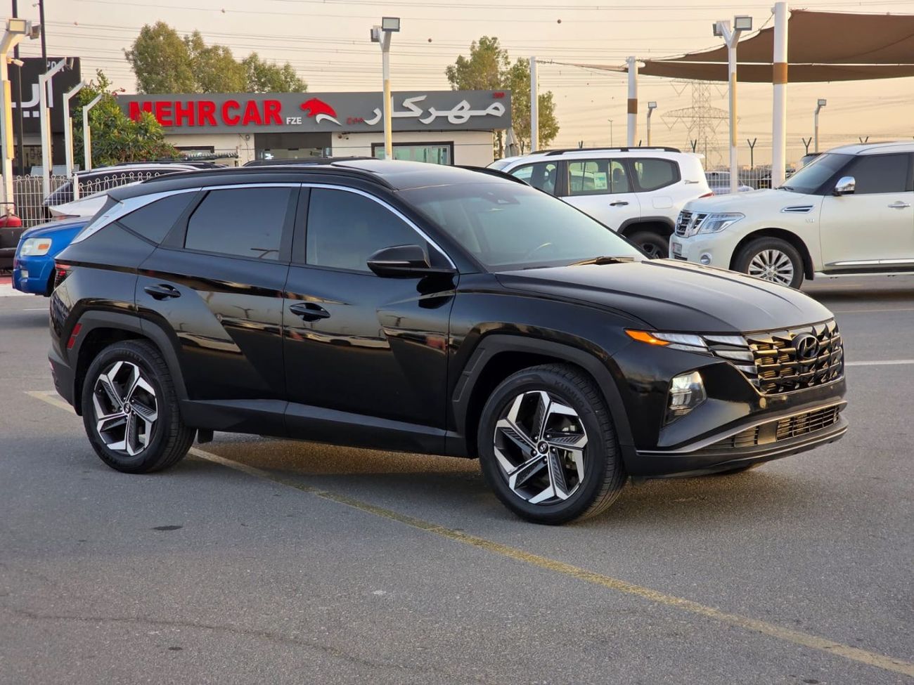 Hyundai Tucson Premium+ 2.5L Sunroof, Push button and trunk automatic