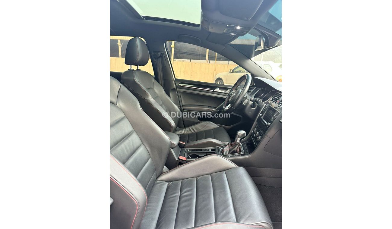 فولكس واجن جولف GTI P2 فولكس واجن جولف جي تي اي