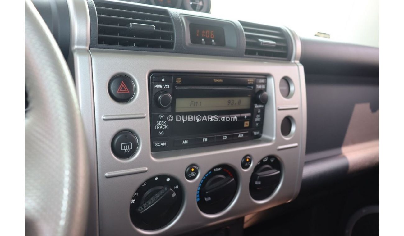 تويوتا إف جي كروزر VXR VXR Toyota FJ Cruiser VX.R | 2014 | GCC |