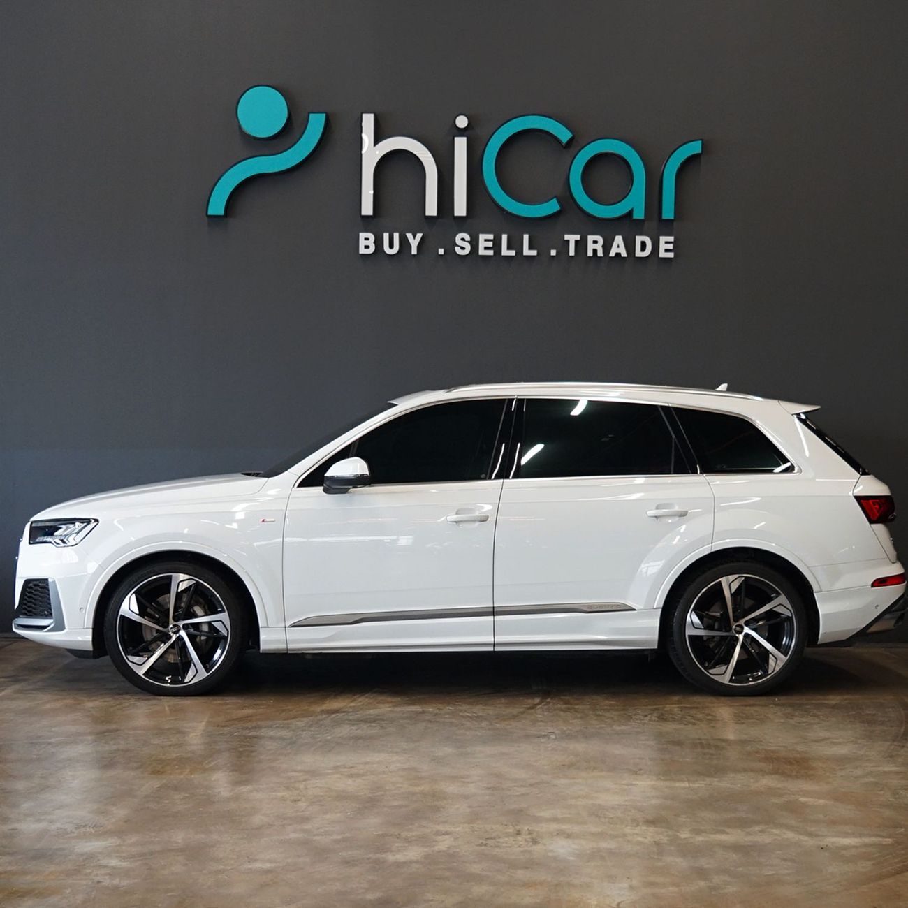 Audi Q7 55 TFSI quattro S-Line 3.0L AED 3,257 pm • 0% Downpayment • Q7 55TFSI S-Line • 1 Year Warranty