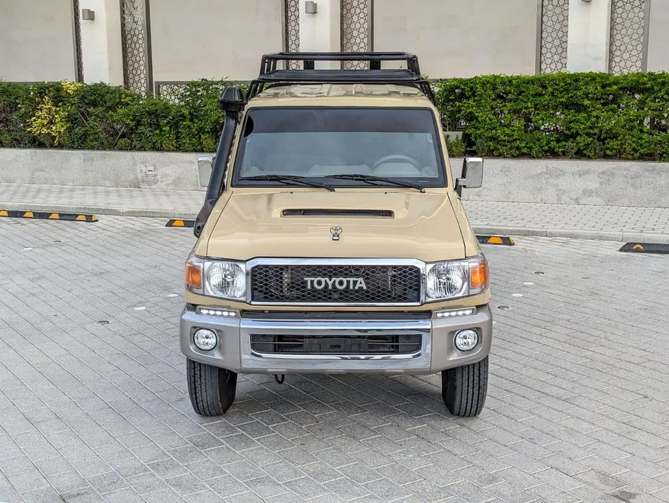 تويوتا لاند كروزر 70 LAND CRUISER PICK UP LC 79 SERIES DIESEL V8 4.5L GCC IN EXCELLENT CONDITION
