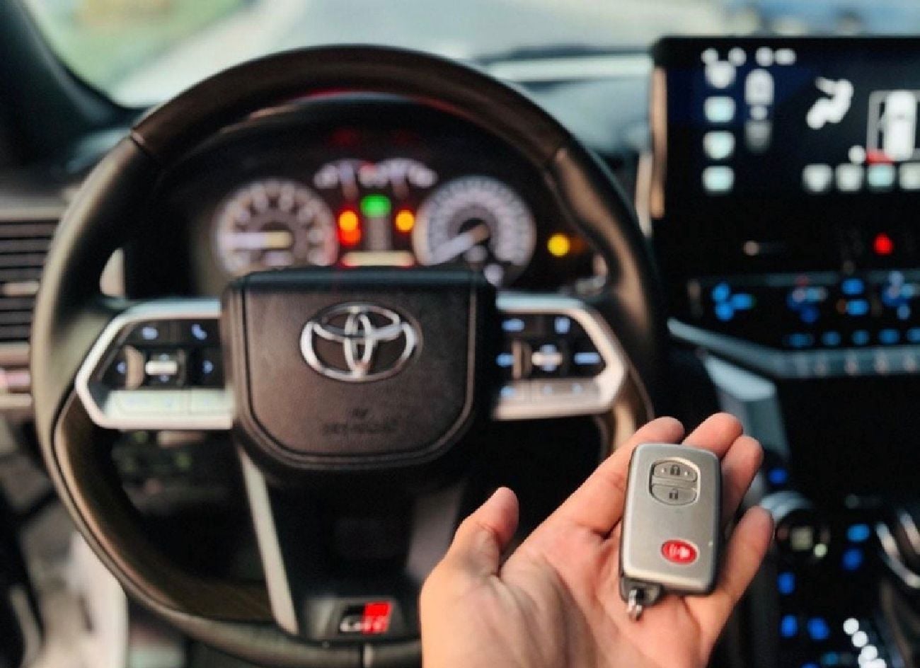 Toyota Land Cruiser 2020 Model Facelift to LC300 2025 Shape Exterior and Interior Both Car is very Clean and Perfect Con