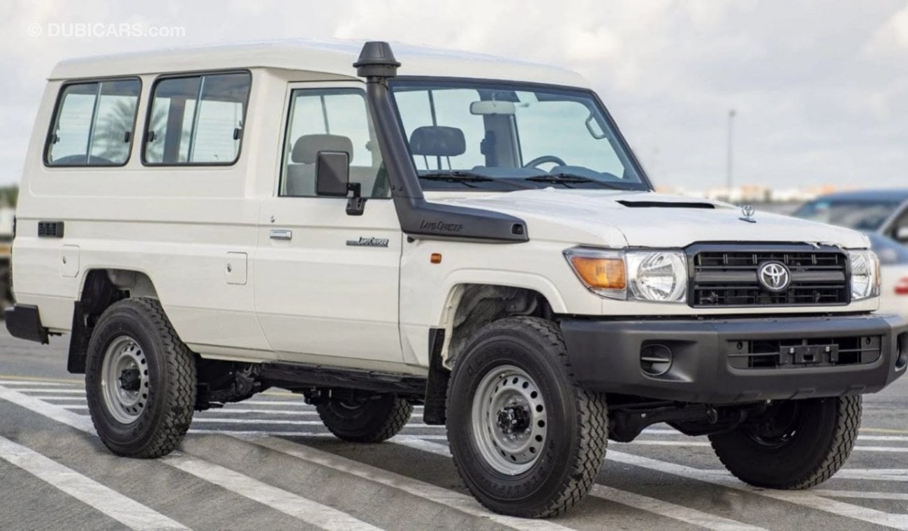 تويوتا لاند كروزر LAND CRUISER HARDTOP 3DOOR 4.5L V8