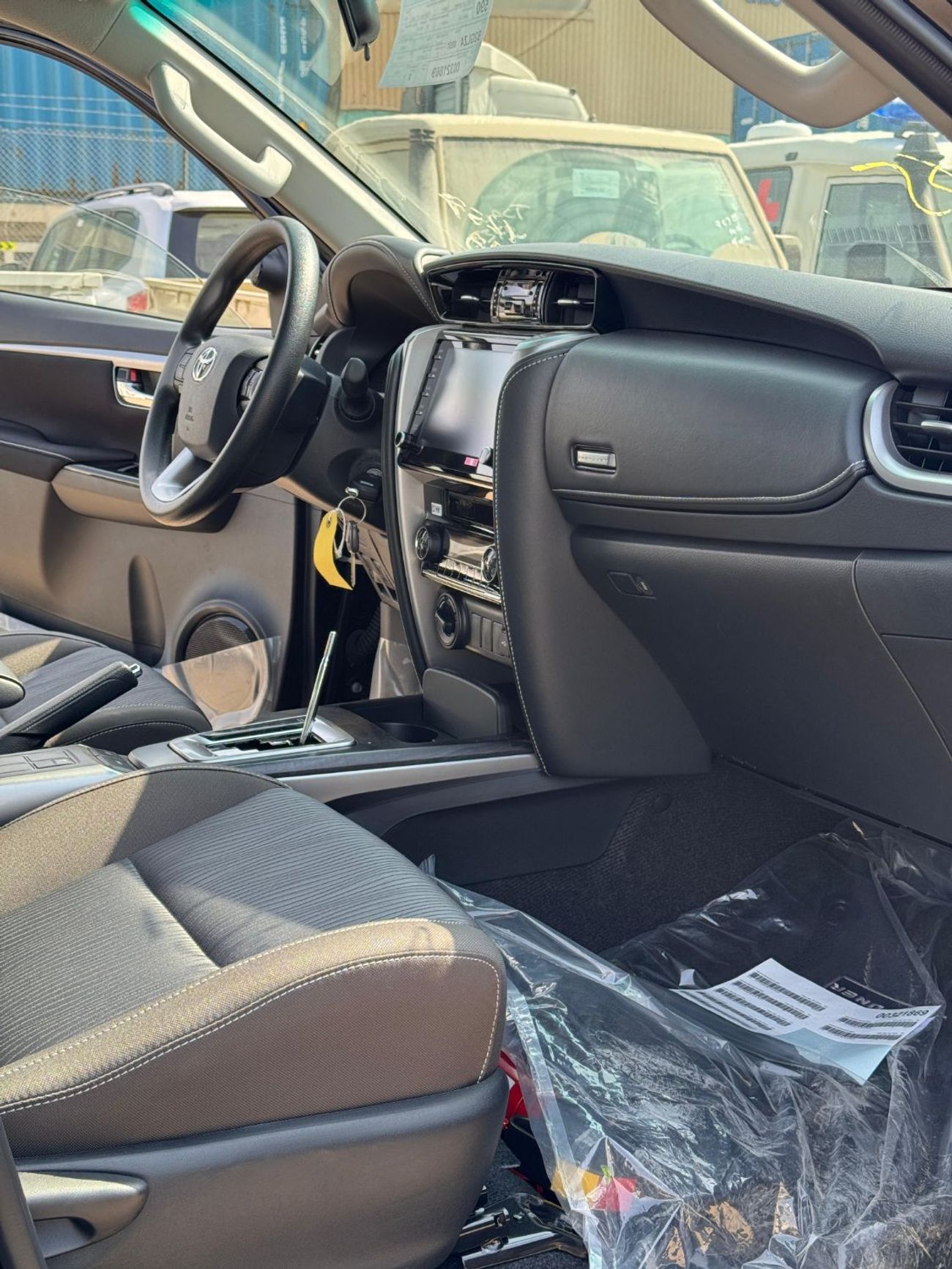 تويوتا فورتونر FORTUNER 2.7L PETROL V4 | AUTOMATIC | 0 KM | 03 YEARS WARRANTY