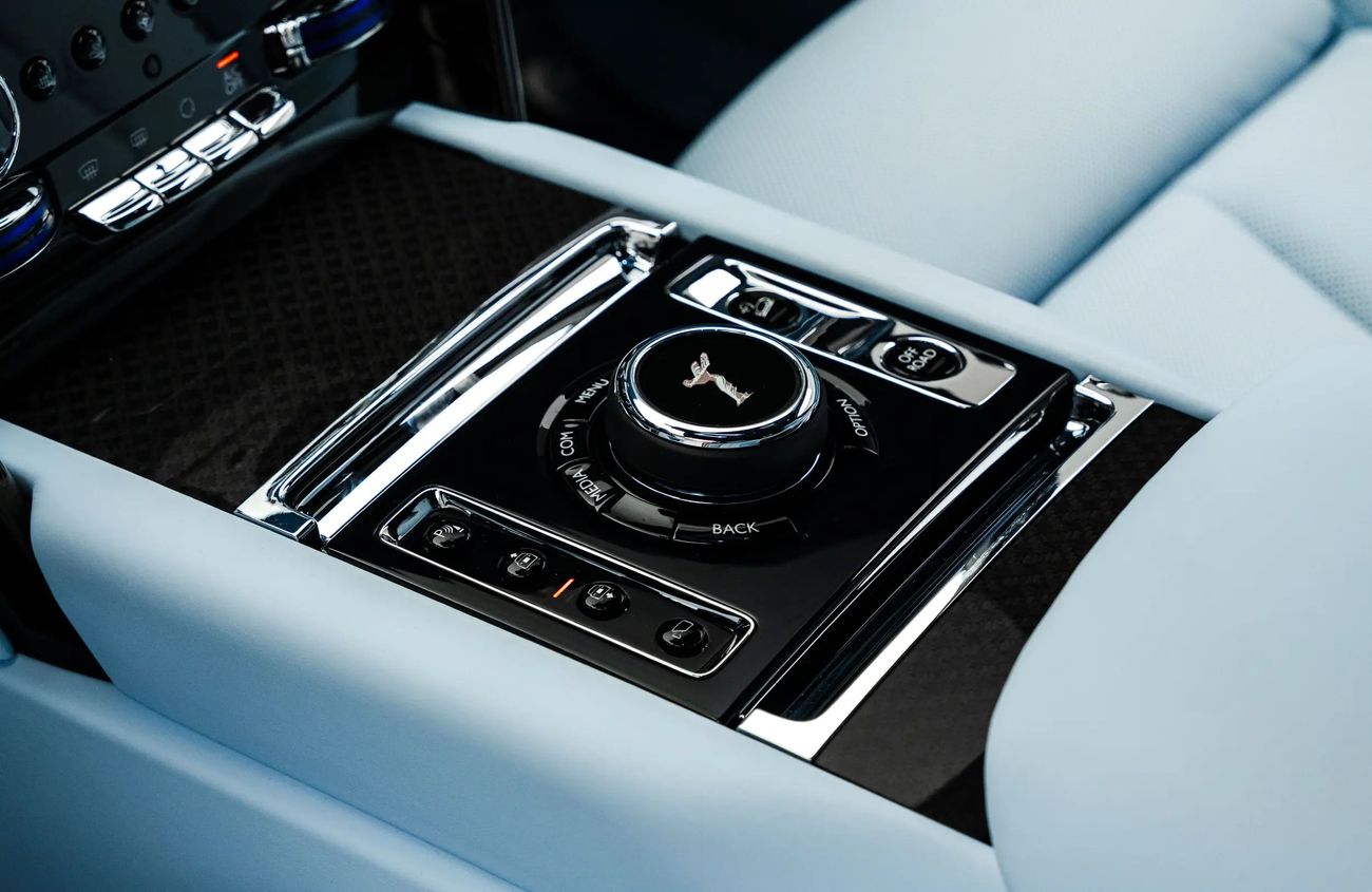 رولز رويس كولينان 6.75L V12 Twin-Turbocharged Engine | Warranty