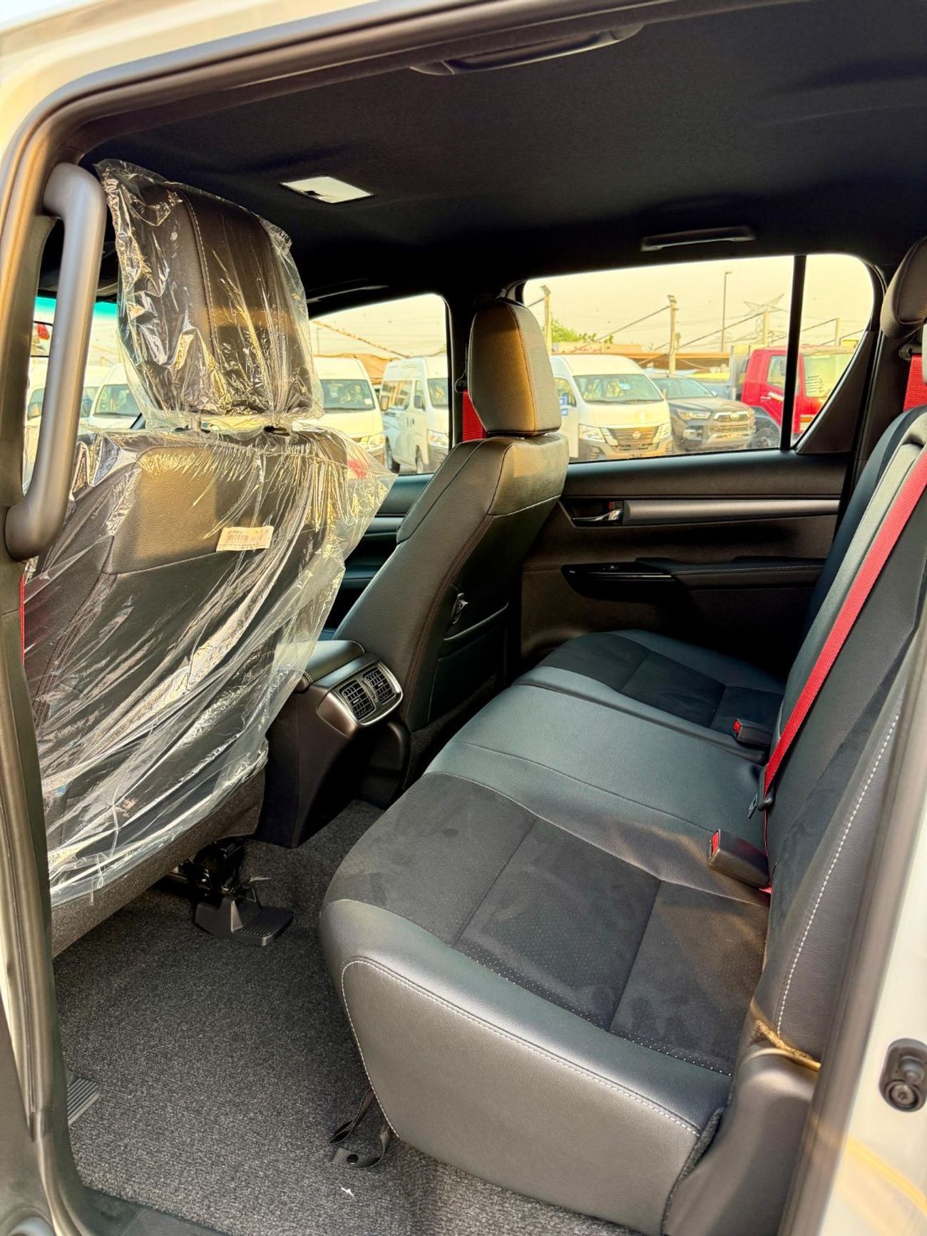 تويوتا هيلوكس Toyota Hilux GR Sport 4.0L