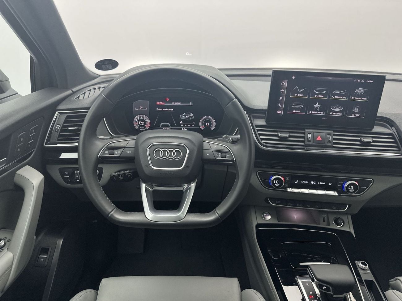 Audi Q5 45 TFSI Quattro Design 2.0L Q5 Sportback S line 45 TFSI quattro 249h (Ref# 44136) - EXCLUSIVE OFFER