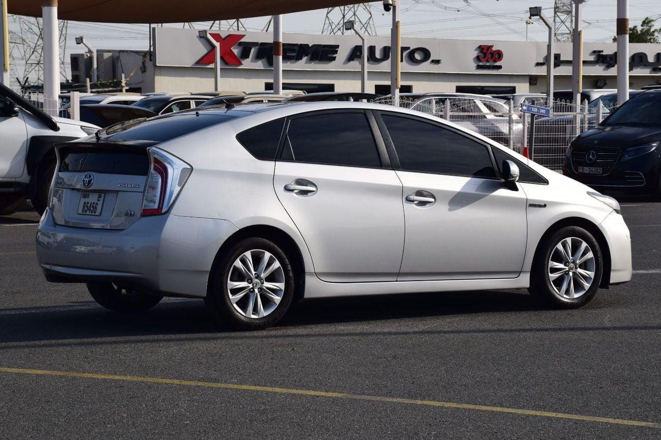 Toyota Prius STD (NON GCC) 1.8L Hybrid (Japanese Specs)