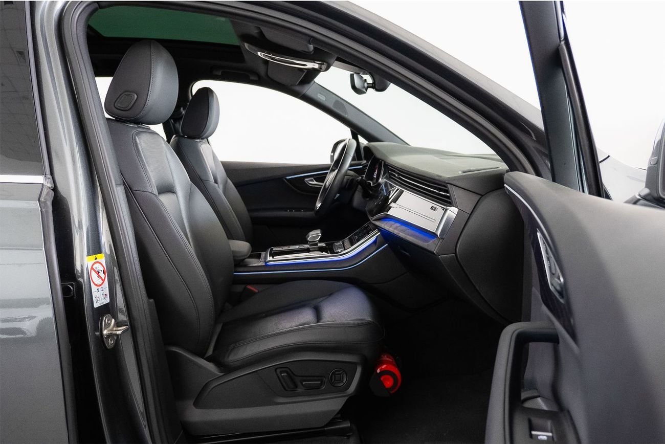 أودي Q7 55 TFSI S-LINE