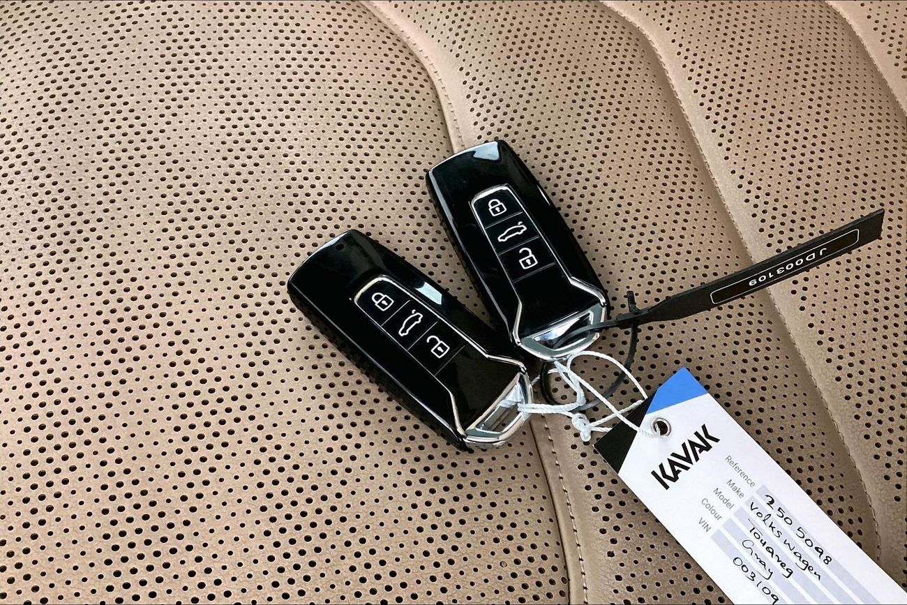 فولكس واجن طوارق Highline | National Day Celebration | شامل الضمان | 0 ﺪﻔﻋﺓ ﺃﻮﻟﻯ