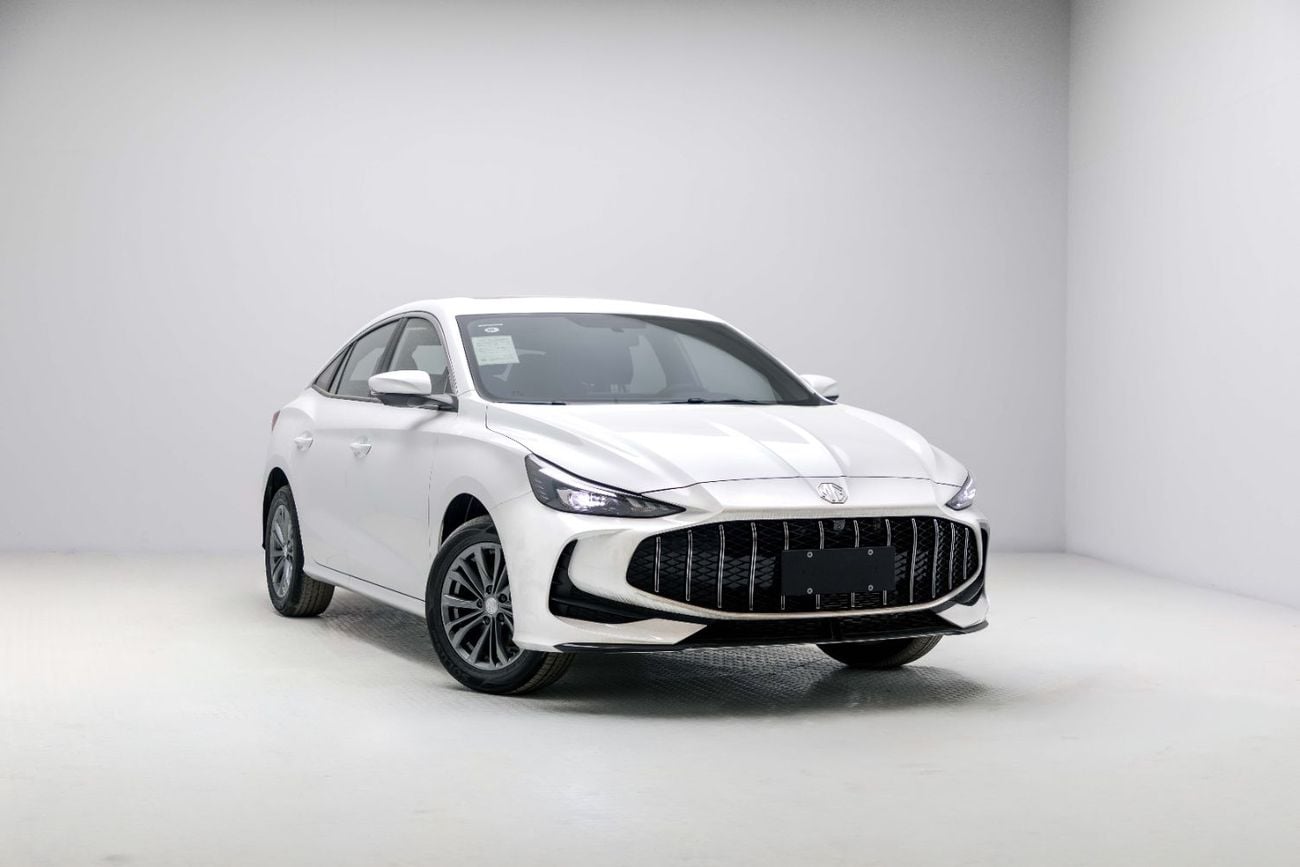 أم جي 5 LUX 1.5L - WHITE INSIDE BLACK | EXPORT ONLY