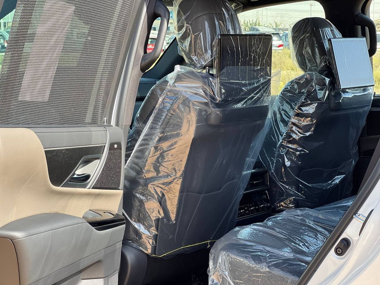 Lexus LX 600 OVER-TRAIL 3.5L PTR A/T // 2025 // FULL OPTION WITH OFF ROAD TYRE , RADAR , HEAD UP DISPLAY // SPECI