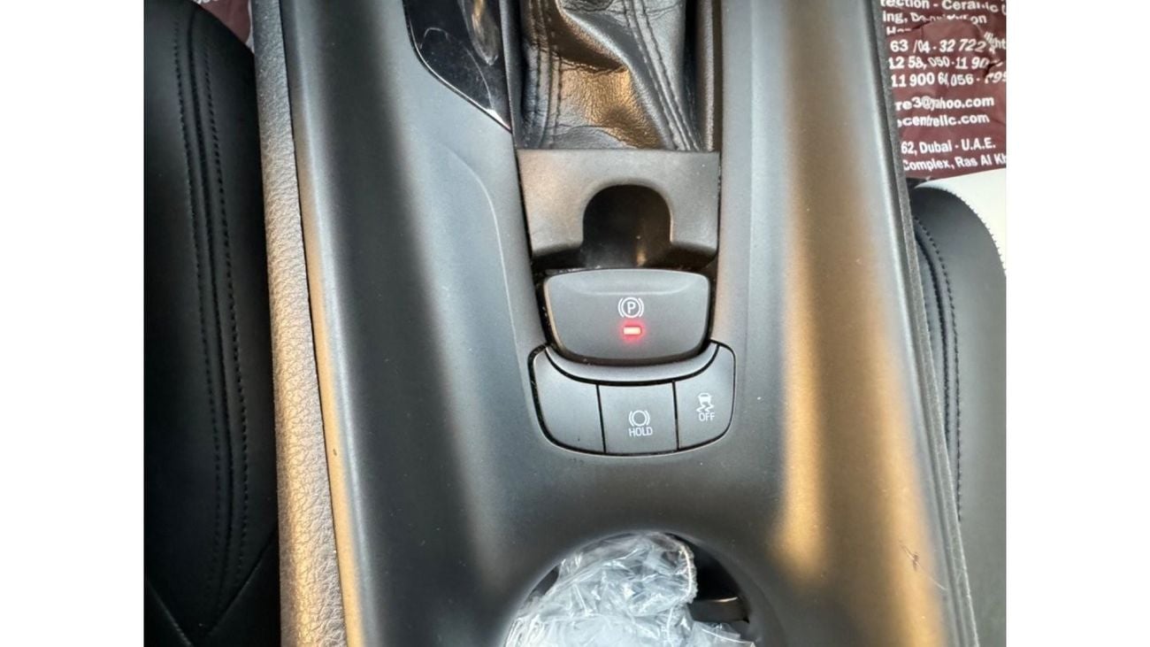 تويوتا CHR 2020 XLE KEYLESS LEATHER SEATS USA IMPORTED