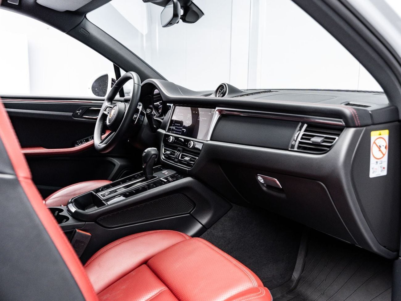 Porsche Macan BUY NOW, PAY 2027 | THE BLACKLINE STANDARD | Porsche Macan 2025 2.0LFebruary 2028 Warranty, GCC