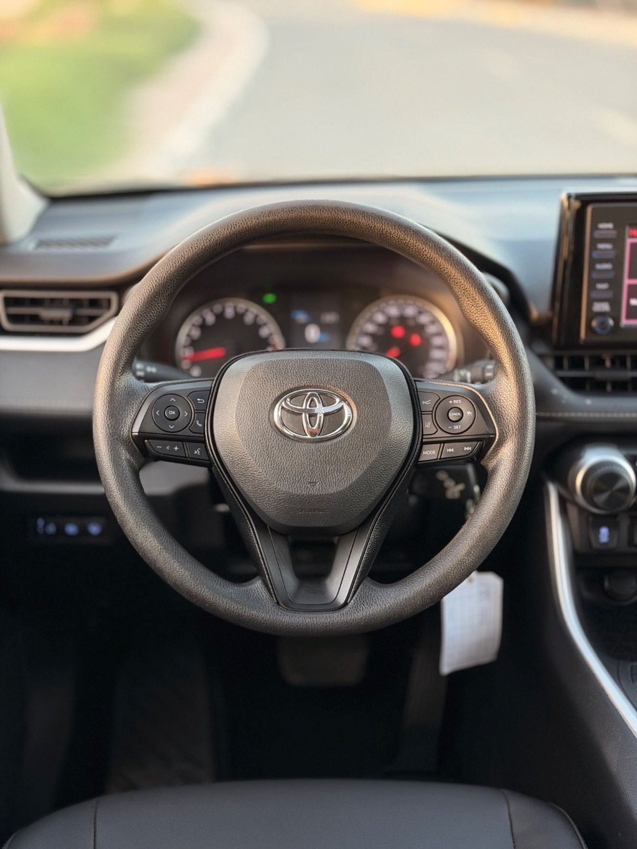 تويوتا راف ٤ RAV4 2.5L sunroof, leather seats, push start 2021
