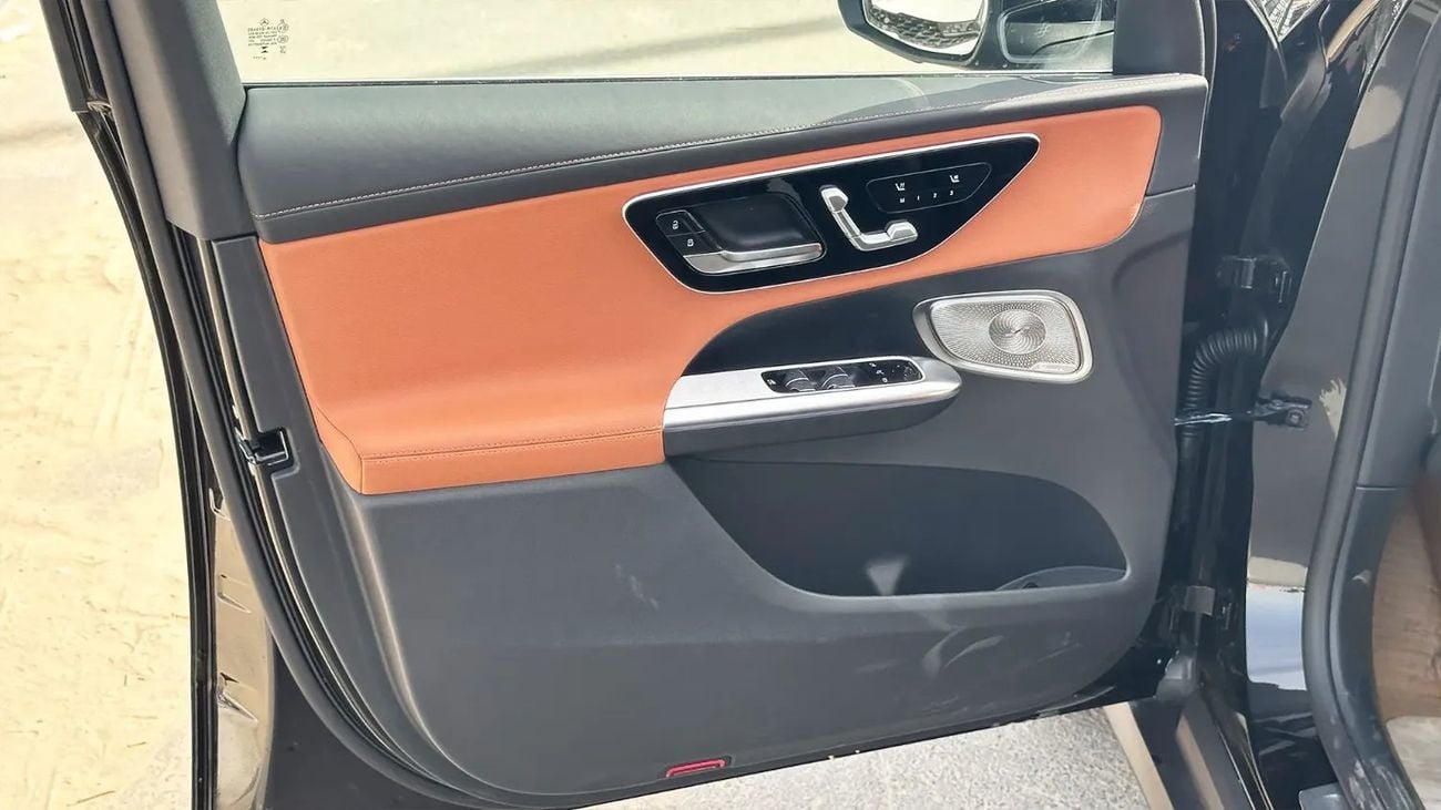 Mercedes-Benz GLC Coupe 300 300 Coupe 2.0L 4MATIC AT