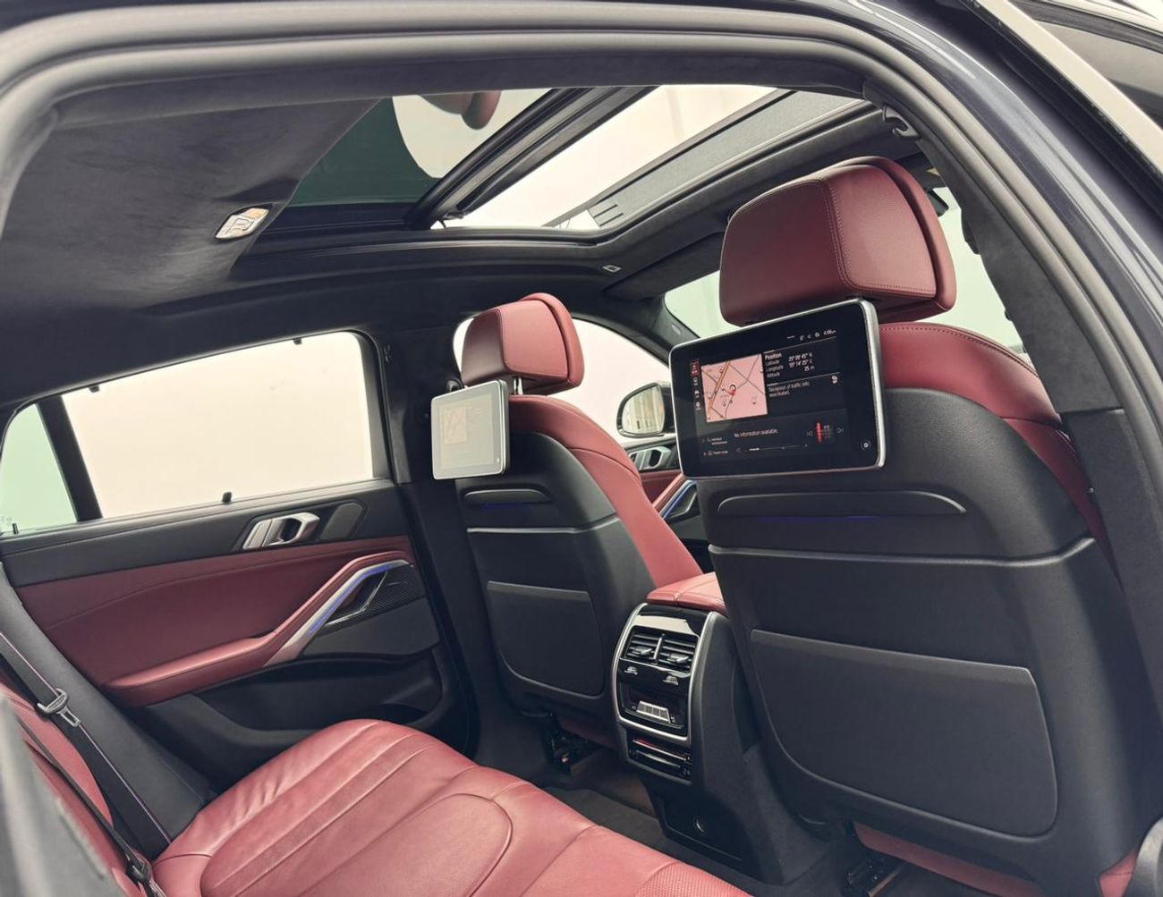 بي أم دبليو X6 M50i 4.4L 2022 BMW X6 M50i, 2026 BMW Warranty and Service Contract, BMW Service History, GCC