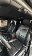 جيب جلادياتور