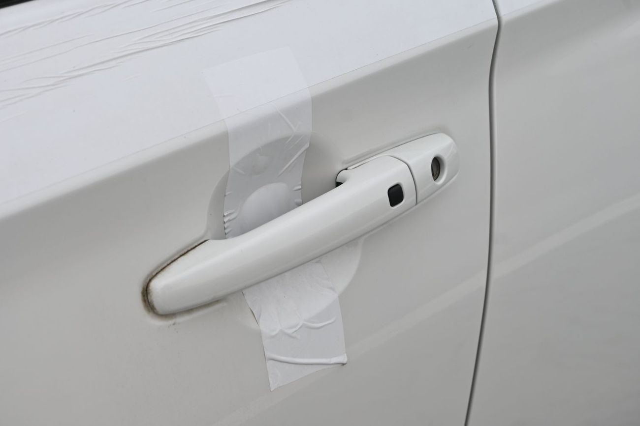 سوزوكي سويفت GLX Suzuki Swift 1.2L Petrol, Hatchback, FWD, White Dual Tone, Model 2026