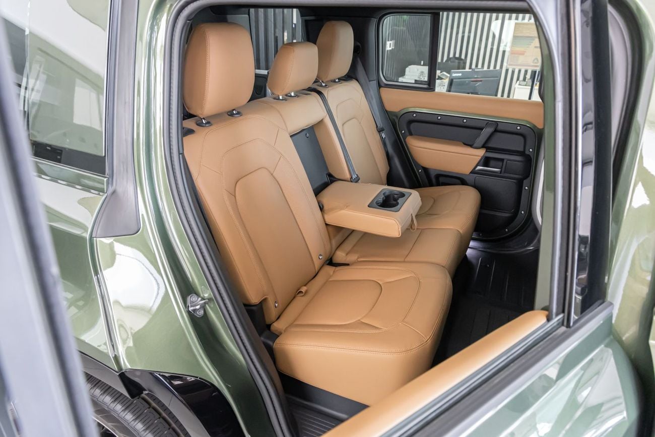 Land Rover Defender Land Rover Defender | 110 (P400) | GCC Specs | 2026 (Export)