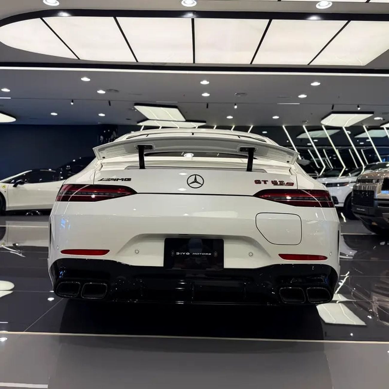 مرسيدس بنز GT 63 S GT S E PERFORMANCE