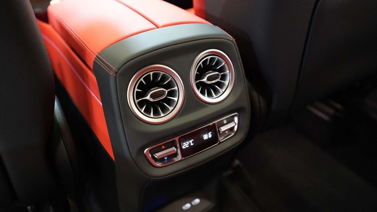 مرسيدس بنز G 63 AMG 2025 | GARGASH | FULL CARBON | CHINA BLUE | G-CLASS G63 AMG V8 | LOW MILEAGE | PERFECT CONDITION