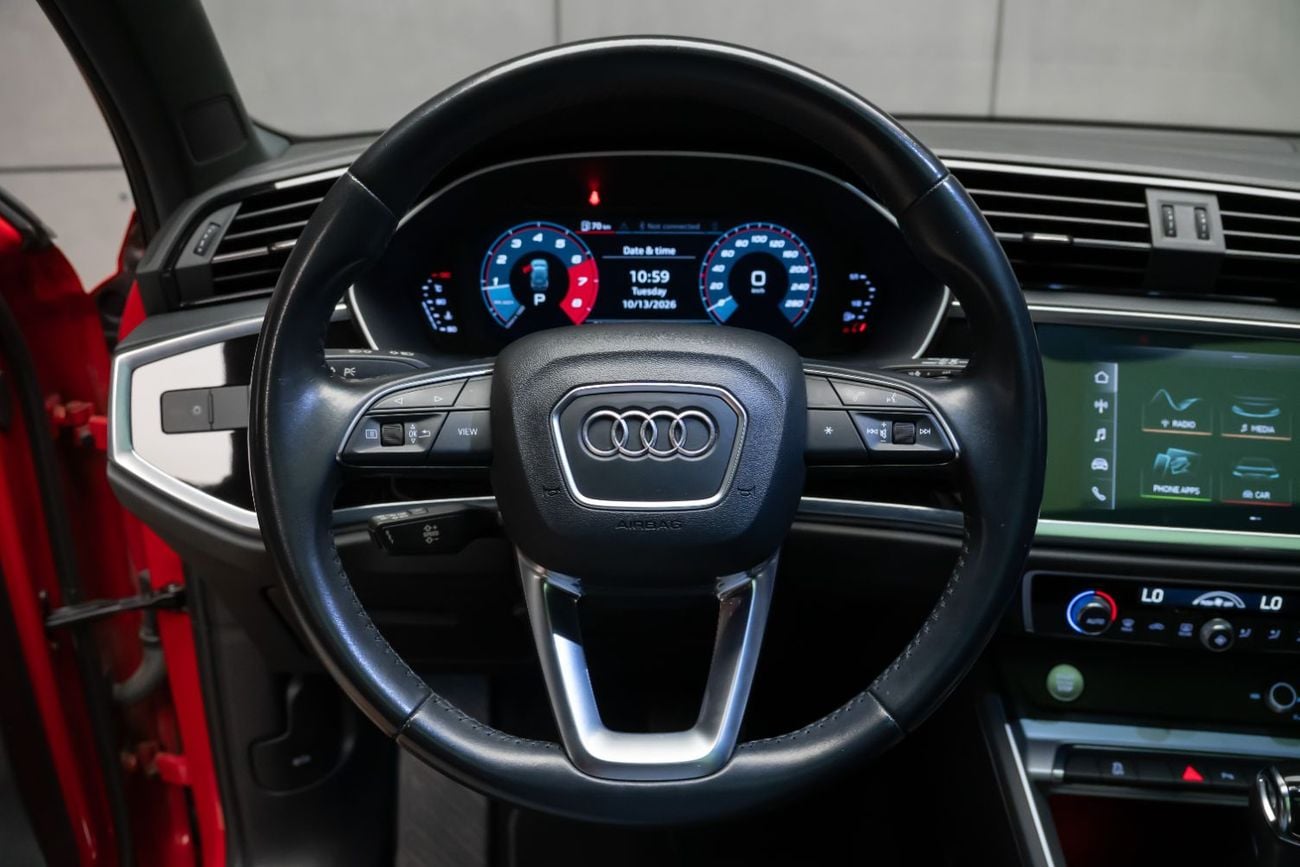 أودي Q3 35 TFSI S-LINE 35 TFSI | GCC Specs | Full Options | Warranty Available