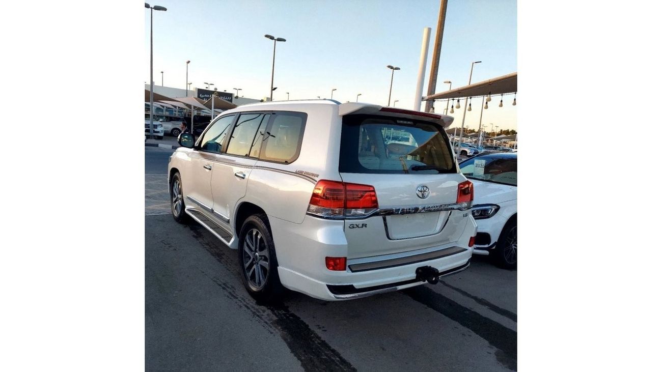 Toyota Land Cruiser GXR2