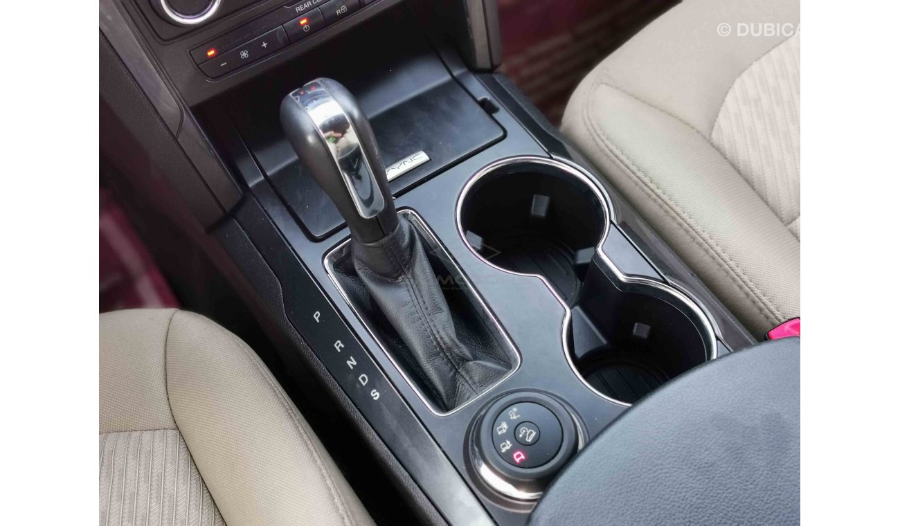فورد إكسبلورر 3.5L Petrol, 18" Rims, Multi Drive Mode, Bluetooth, Fabric Seats, LED Headlights, CD-USB (LOT # 548)