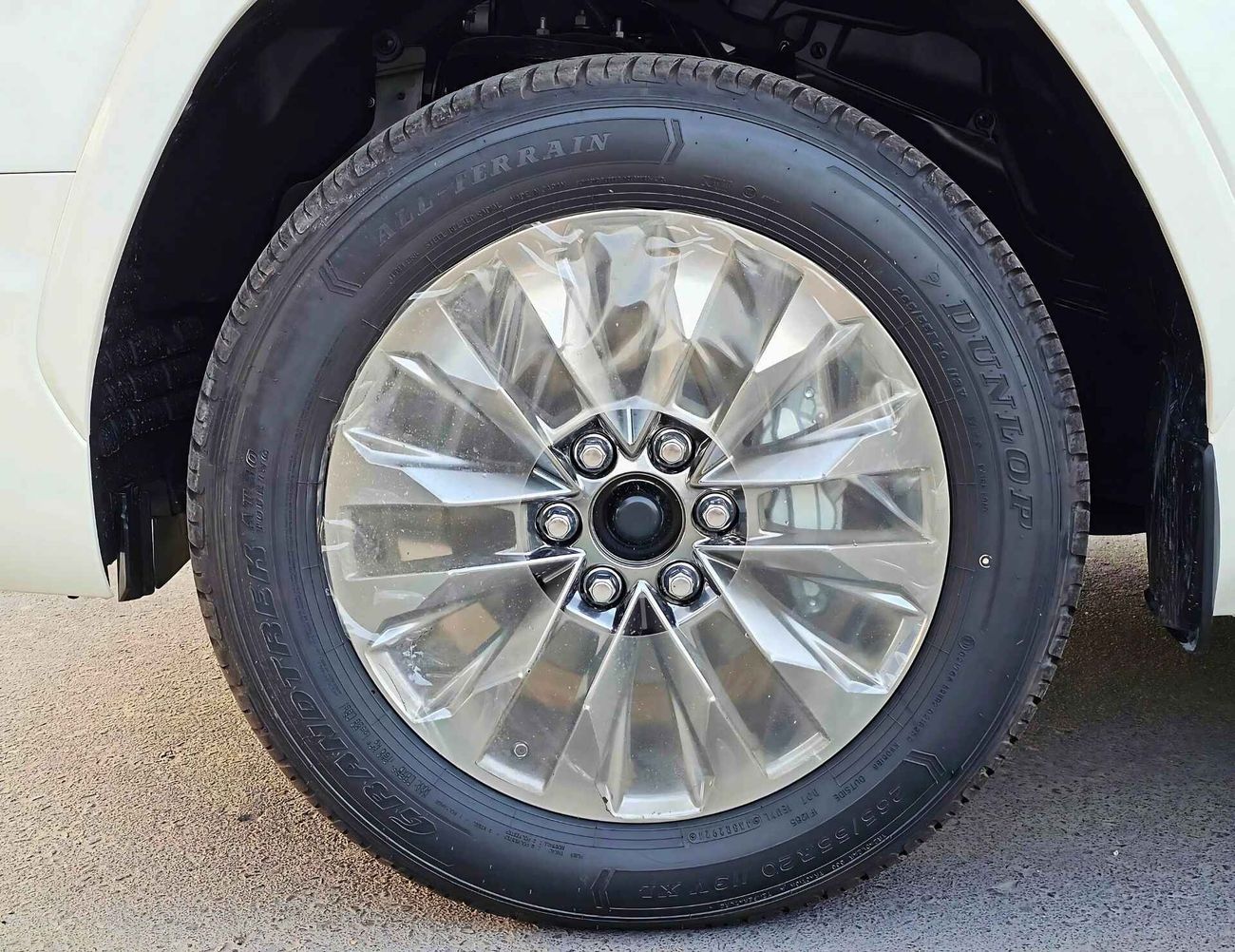 تويوتا لاند كروزر /GXR TWIN TURBO / 3.3L DIESEL / BIG DVD / JBL SPEAKERS / FULL OPTION (CODE#LCDGXRH)